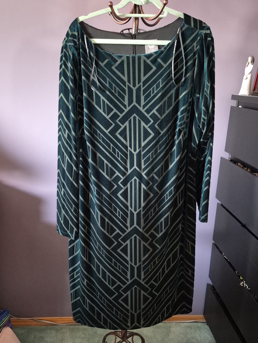 Vince Camuto Teal Geometric Velvet Long Sleeve Shift Dress